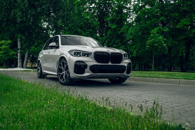SUV